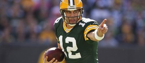 Aaron Rodgers stops by You Made It Weird to talk about UFO ... - avclub.com