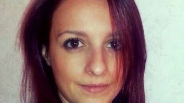 A Quarto Grado Veronica Panarello confessa di aver gettato Loris nel canalone.