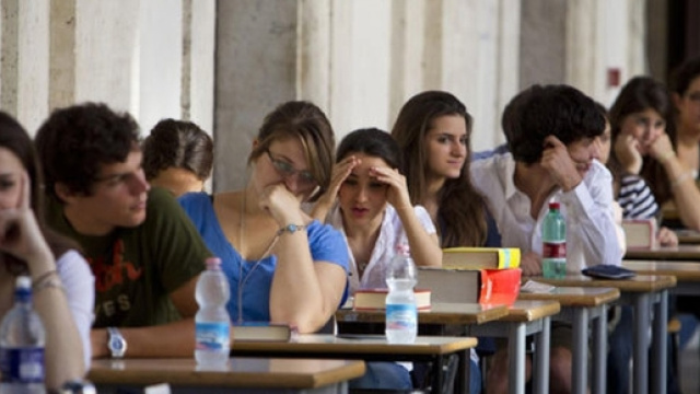 Maturit&agrave;, uno studente su sette cerca su Internet le tracce d'esame - corriereadriatico.it