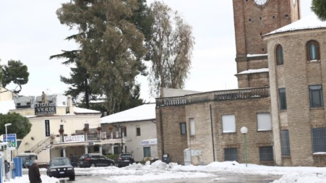 Pescara coperta dalla neve, molti i disagi riscontrati dai residenti
