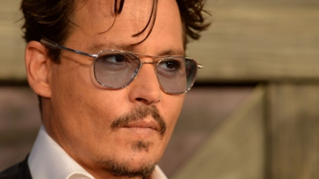 Johnny Depp cerca casa in Svizzera per star lontano dai paparazzi ... - panorama.it