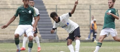 Pedrinho, de apenas 18 anos, &eacute; alvo do Barcelona - com.br