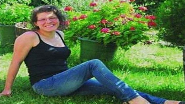 Elena Ceste: il passato ed alcuni retroscena