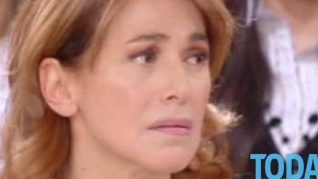 Sospesi i programmi di Barbara D'Urso, lei: "Come ogni Natale" - today.it
