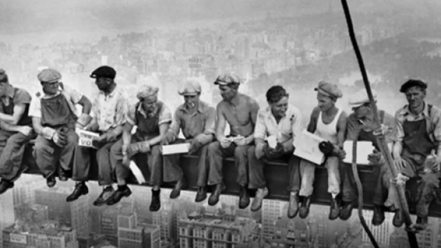 La sinistra si scuote: guardiamo 'avanti'