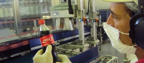 Coca-Cola tem utilidades que nunca imaginar&iacute;amos