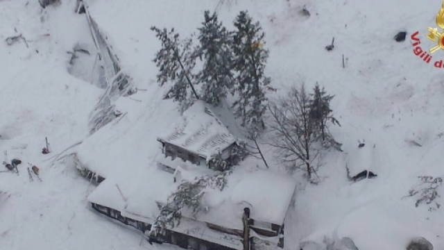 Hotel Rigopiano: trovati sei superstiti - rete8.it