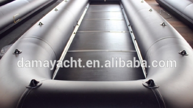 Refugee Boat in vendita sul sito Alibaba.com