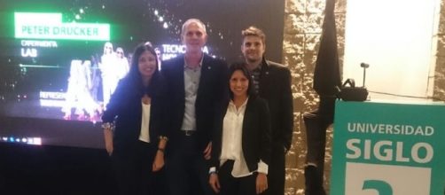 UNIVERSIDAD SIGLO 21 EN EL FORO DE CALIDAD EDUCATIVA, Universidad ... - edu.ar