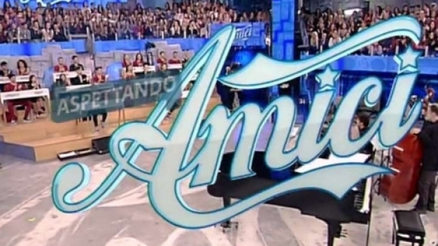 Anticipazioni Amici 16: caos durante la registrazione del 21/1.