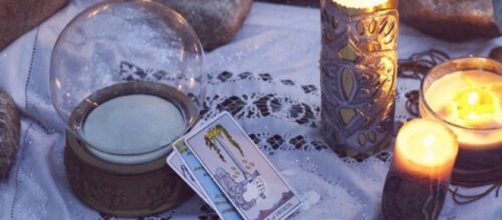 La historia de la bola de cristal | Broadly - vice.com