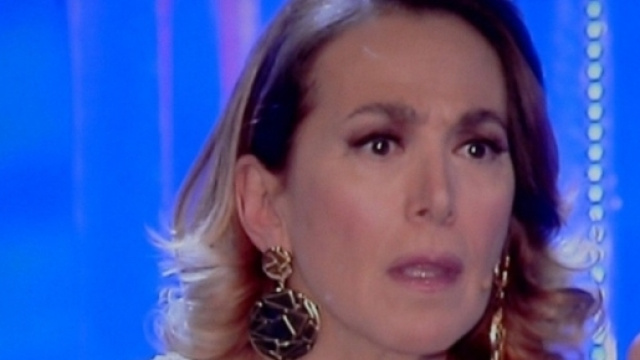 Barbara D'Urso arrabbiata a Domenica Live.