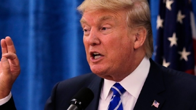 Donald Trump: primo atto ufficiale, la visita alla sede centrale della CIA