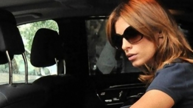 Grave lutto per Elisabetta Canalis.