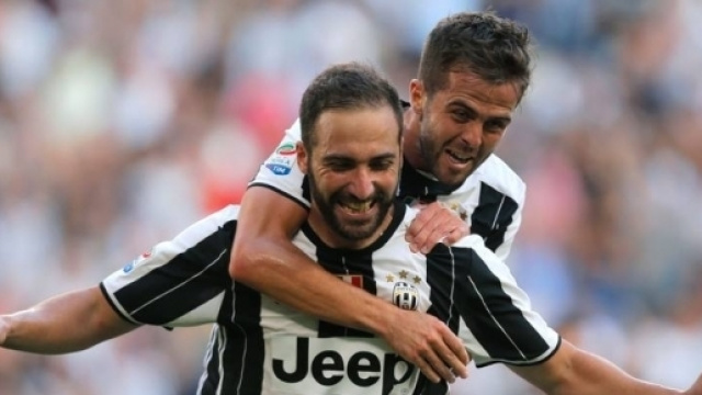 Juve-Sassuolo 3-1: Higuain doppietta, segna anche - gazzetta.it