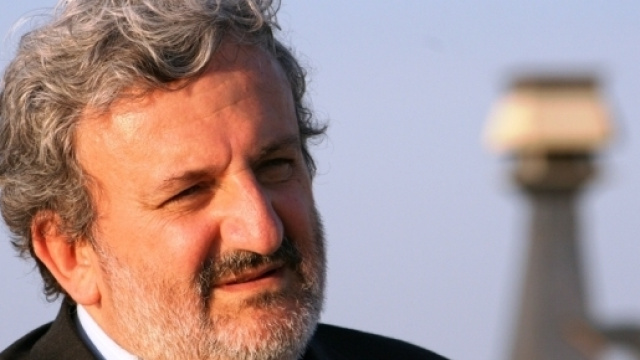 Michele Emiliano si candida alla guida del PD