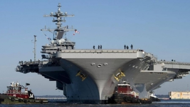 Portaerei americana nel mar Cinese meridionale.