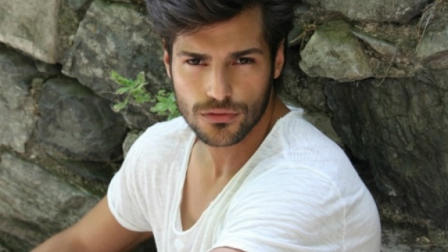 serkan cayoglu attore cherry season.