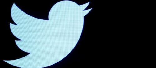 Twitter users suddenly find themselves followers of @POTUS during Trump account handover / Photo from 'The Mirror' - mirror.co.uk