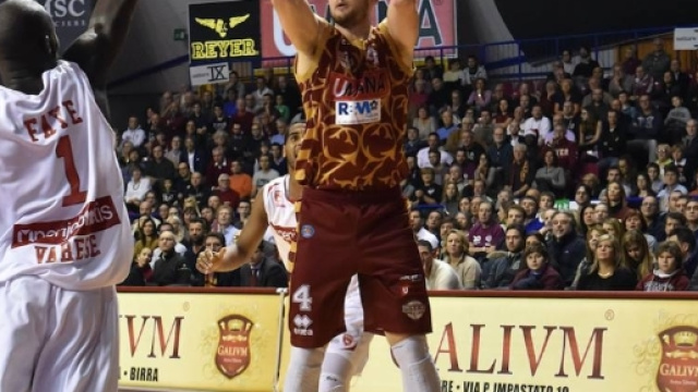 Infortunio a Hrvoje Peric | UMANA REYER - BASKET VENEZIA MESTRE - reyer.it