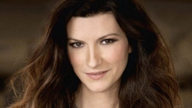 Laura Pausini: "Simili &egrave; una perla in mezzo al catrame che stiamo ... - arcinews.com