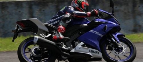 Yamaha R15 tem visual inspirado na fam&iacute;lia Yamaha R