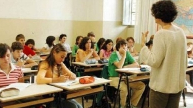 Ultime news scuola, marted&igrave; 24 gennaio 2017: precari storici, previsto lo sconto sul corso-concorso