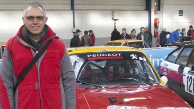 Carlos TAVARES, PDG de Peugeot-Citro&euml;n au d&eacute;part sur une 104 ZS2
