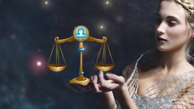 Oroscopo di domani | previsioni zodiacali di sabato28 gennaio 2017 - Marte in Ariete, segno 'top del giorno' Bilancia.
