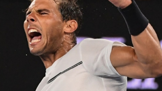 Rafael Nadal exulte apr&egrave;s une victoire &agrave; l'Open d'Australie &agrave; Melbourne (AFP/SAEED KHAN)