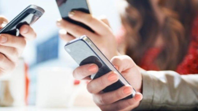 Smartphone, l'estensione delle braccia - rssing.com