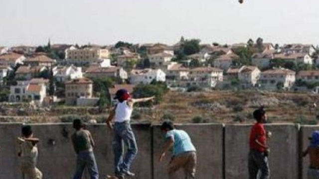 Un muro in Cisgiordania che separa gli israeliani dai palestinesi