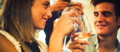 Utilizando o sorrido e o olhar