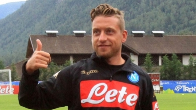 Giaccherini a causa del suo scarso utilizzo non &egrave; contento al Napoli. Le parole dell'agente.