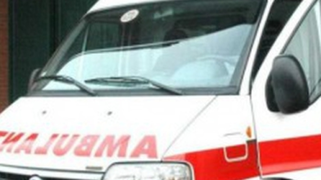 Operaio cade dal muletto e muore