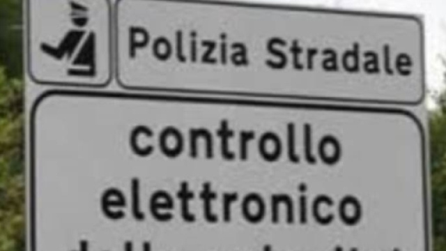 Un comune cartello indicativo di un autovelox