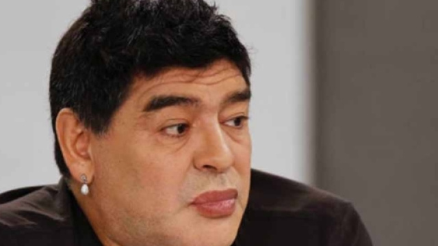 Diego Armando Maradona riconosce il figlio