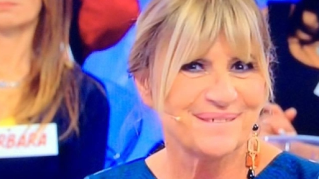 Gemma galgani sbugiadata da Maria De Filippi.