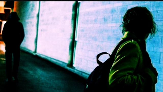 Il giovane sarebbe stato aggredito ieri sera mentre passeggiava.