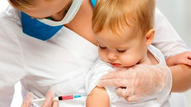 Lorenzin: vaccinazione obbligatoria per accedere ai nidi e alle materne