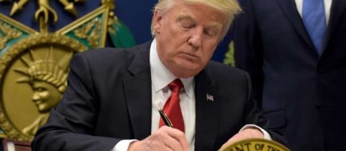 Trump orders strict new refugee screening, citing terrorists - SFGate - sfgate.com