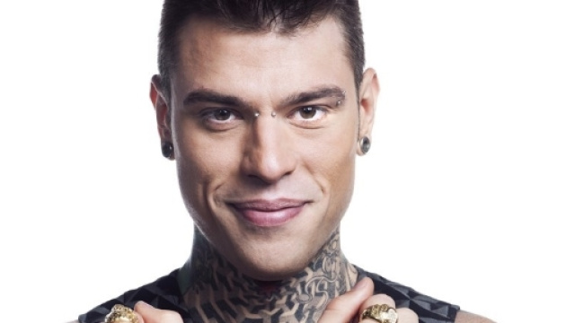Fedez organizza party in casa, vicini irritati