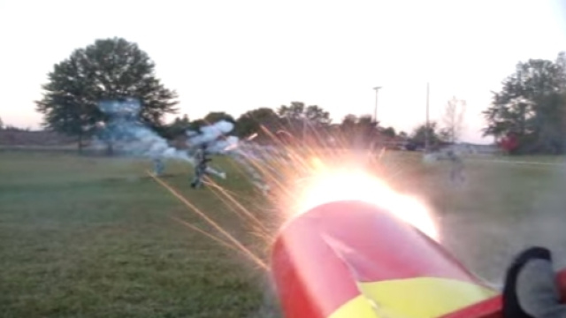 Fireworks war, guerra pirotecnica .