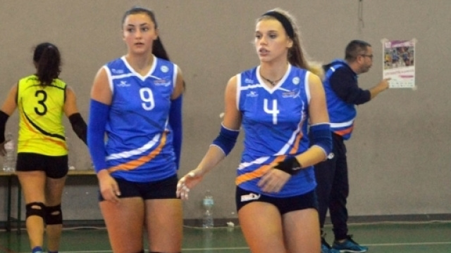 Francesca Passante (numero 4) e Gina Mautone, giovani leve della Luvo Barattoli Arzano