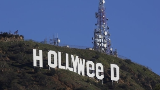 Hollywood diventa Hollyweed: burla dopo legalizzazione marijuana e intanto in Italia arriva la Cannabis di Stato ... - webdigital.hu