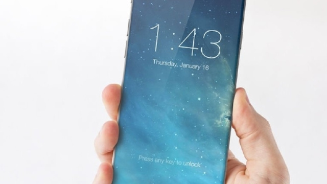 iPhone 8 a giugno 2017 per il decennale