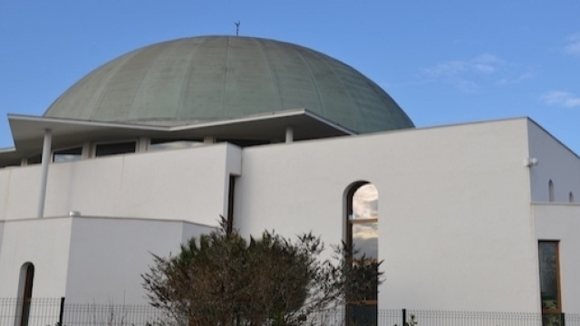 La grande mosqu&eacute;e de Givors (Rh&ocirc;ne) fait d&eacute;bat - PV