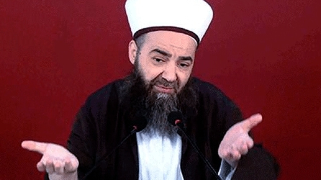 Pour ce saint homme, jouer aux &eacute;checs est l'abomination des abominations