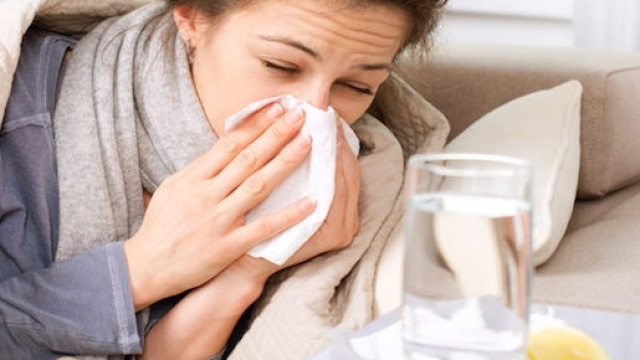 rimedi naturali contro raffreddore e mal di gola