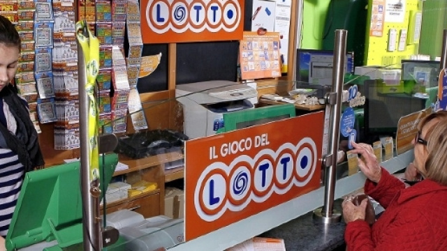 Superenalotto Concorso n&deg;1 del 3 gennaio nessun 6 n&egrave; 5+1 quote e numeri vincenti